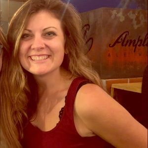 Meet your Posher, Malia